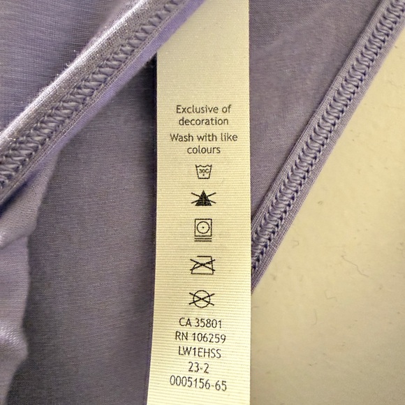 lululemon athletica Lavender Asymmetrical Cutout Tank - Picture 5 of 5